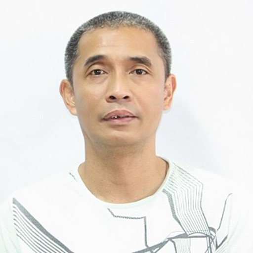 Dennis C. Santos